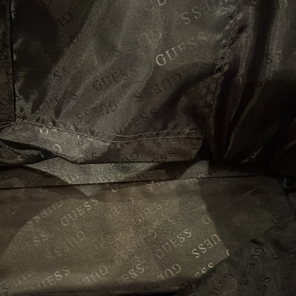 Guess tote - Picture 4 of 8